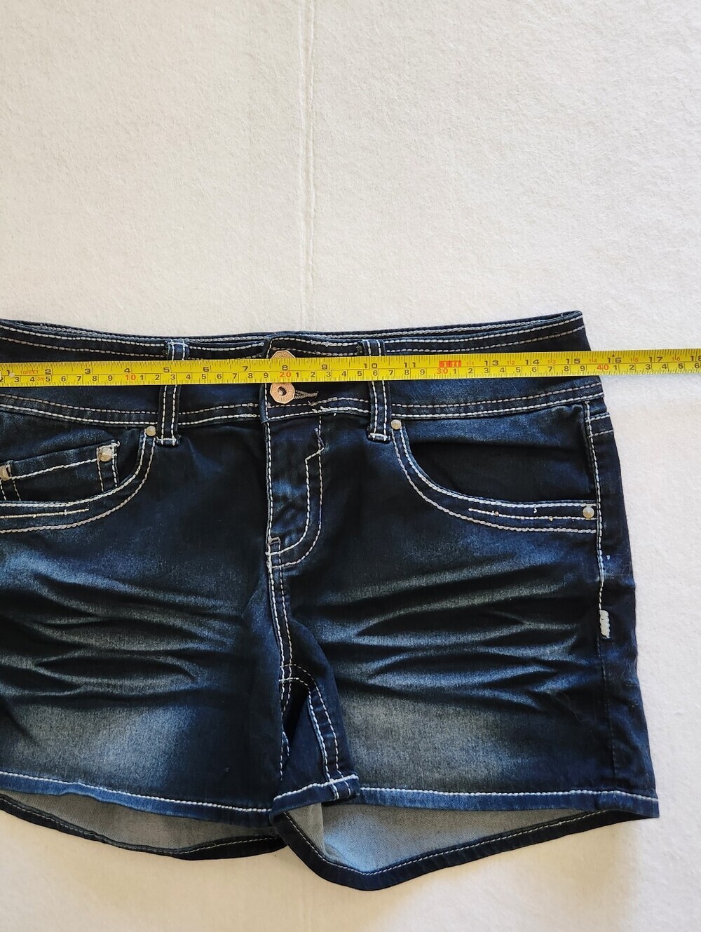 Hydraulic Dark Wash Denim Women’s Shorts - Blue Size 11/12 - Picture 5 of 7
